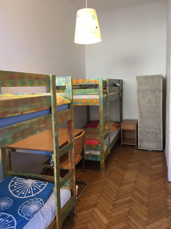 Chichilli Hostel Wien Exterior foto