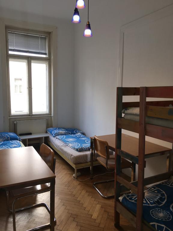 Chichilli Hostel Wien Exterior foto